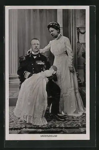AK Vadervreugd, Familienportrait mit Königin Wilhelmina