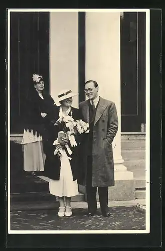 AK H.M. Koningin Wilhelmina met Haar Dochter en a. s. Schoonzoon 1936