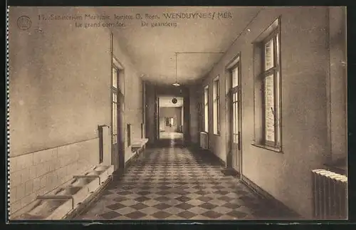 AK Wenduyne-sur-Mer, Sanatorium Maritime, la grand corridor