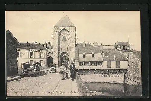 AK Moret, La Porte de Bourgogne, Mercerie