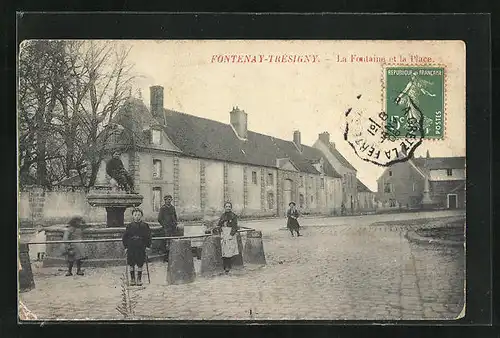 AK Fontenay-Thesigny, La Fontaine et la Place