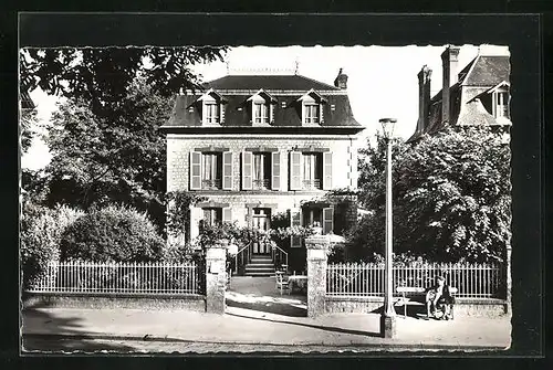 AK Tesse-La-Madeleine, Hotel Bellevue