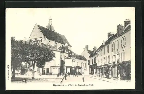 AK Épernon, Place de l`Hôtel-de-Ville