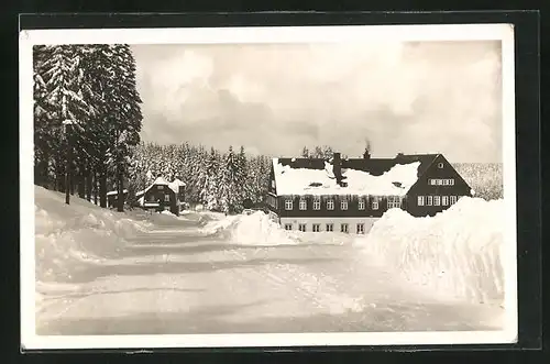 AK Mühlleithen / Vogtland, Hotel-Fremdenhof Buschhaus im Winter