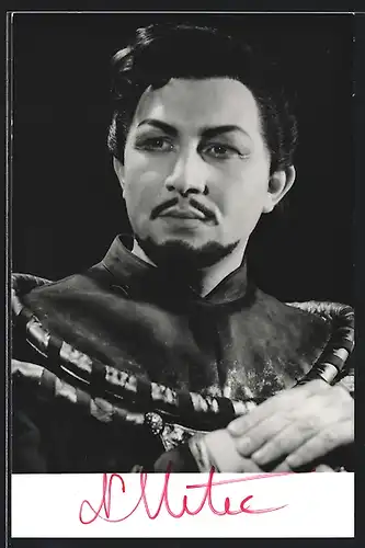 AK Opernsänger Nicola Mitic im Kostüm, Autograph