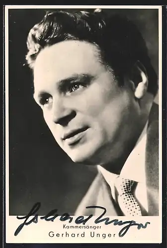 AK Opernsänger Gerhard Unger im Anzug, Autograph
