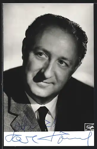 AK Opernsänger Karl Dönch im Anzug, Autograph