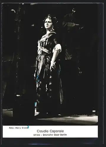 AK Opernsängerin Claudia Caporale als Ulrica an der Deutschen Oper, Autograph