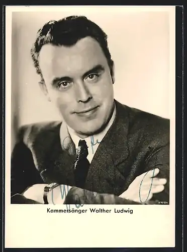 AK Opernsänger Walther Ludwig im Anzug, Autograph