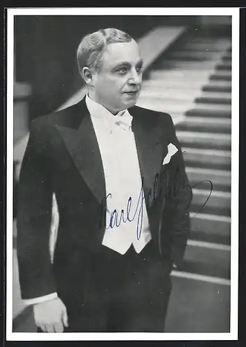AK Opernsänger Karl Schulz im Anzug, Autograph