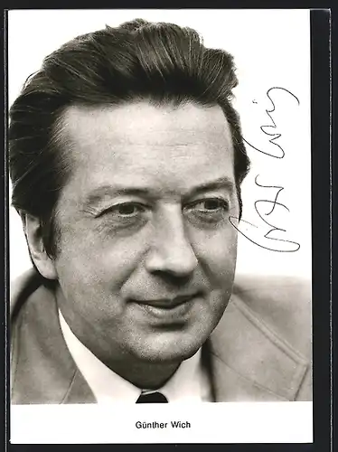 AK Opernsänger Günther Wich mit zurückgekämmten Haaren, mit original Autograph