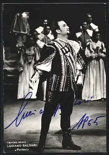 AK Opernsänger Luciano Saldari als Puritani, mit original Autograph