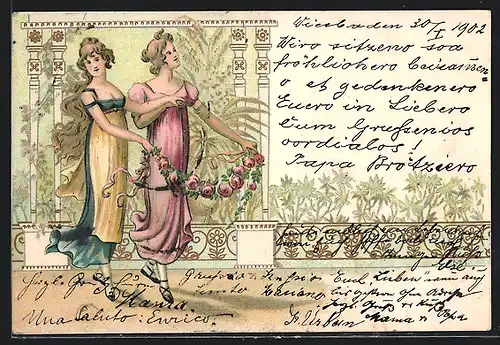 Lithographie Zwei junge Frauen in schönen Kleidern mit Rosengirlande, Jugendstil
