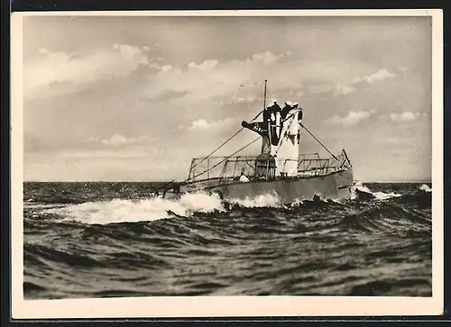 AK Auftauchendes U-Boot auf hoher See