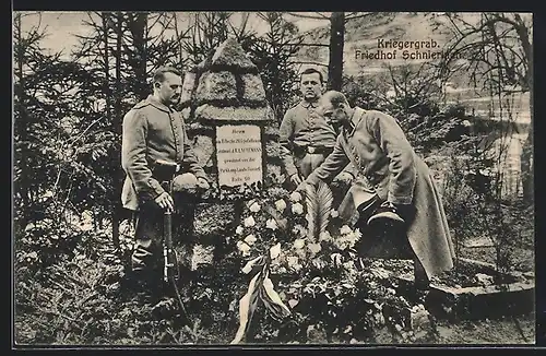 AK Schnierlach, Kriegergrab auf dem Friedhof
