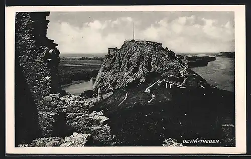 AK Theben, An der Burgruine