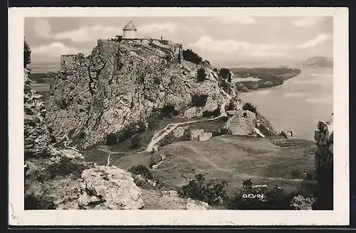 AK Theben, Burgruine bei Tag