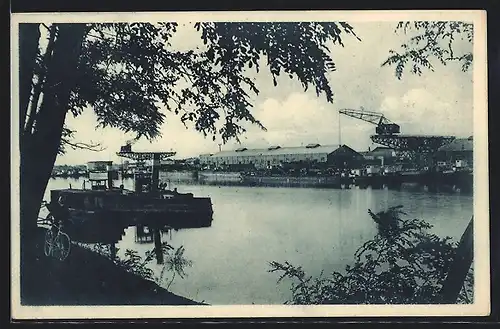 AK Komárno, Donauansicht mit Hafen