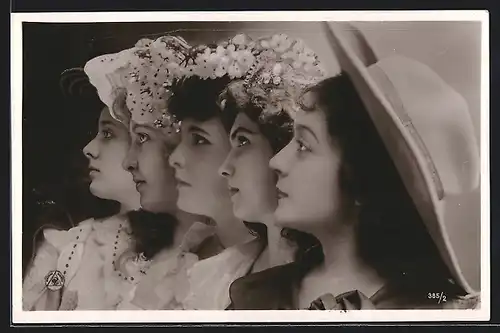 Foto-AK NPG Nr. 385 /2: Fünf hübsche Damen in Seitenansicht mit Hüten