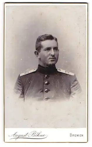 Fotografie August Böhne, Bremen, Soldat des Inf. Regiment 75 in Uniform