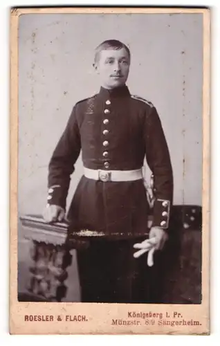 Fotografie Roesler & Flach, Königsberg i. Pr., münzstr. 8 /9, junger Soldat in Uniform