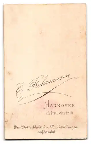 Fotografie E. Rohrmann, Hannover, Soldat in Uniform Rgt. 74 mit Bajonett und Portepee