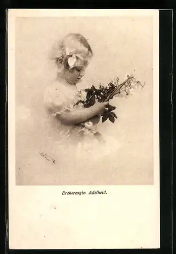 AK Erzherzogin Adelheid von Österreich mit einem Blumenstrauss