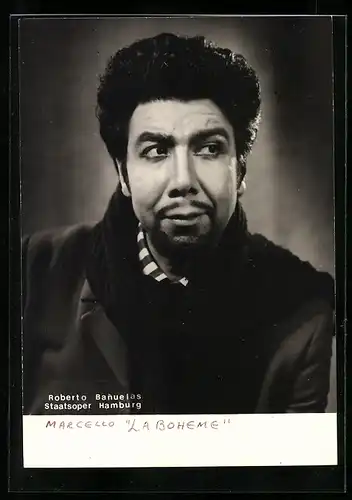 AK Opernsänger Roberto Banuelas in La Boheme, original Autograph
