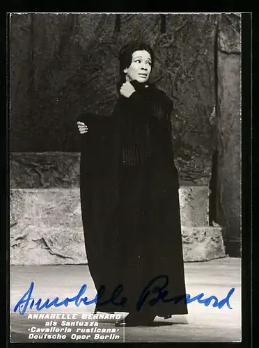 AK Opernsängerin Annabelle Bernard als Santuzza in Cavalleria rusticana, original Autograph