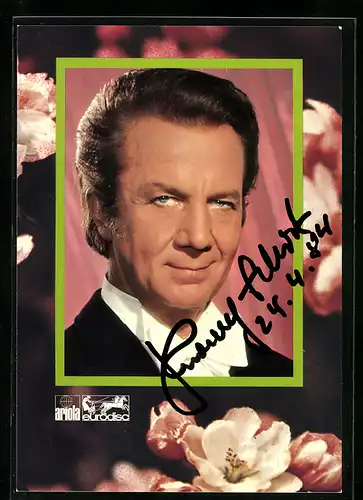 AK Kammersänger Rudolf Schock in schwarzem Anzug, original Autograph