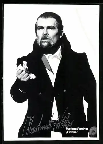 AK Opernsänger Hartmut Welker in Fidelio, original Autograph