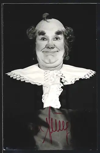 AK Opernsänger Dr. Manfred Jungwirth im Kostüm, mit original Autograph