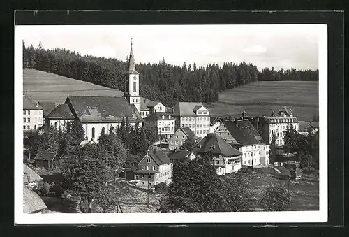 AK Schönwald / bad. Schwarzwald, Blick auf die Kirche