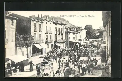 AK Saint-Donat, Place du Marché