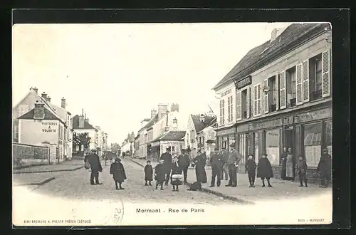 AK Mormant, Rue de Paris, Strassenpartie