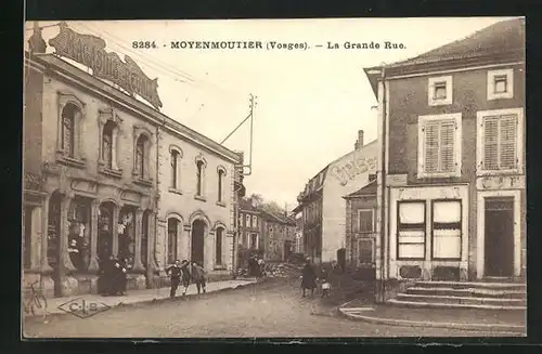 AK Moyenmoutier, la Grande Rue