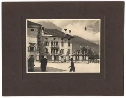 Fotografie Fotograf unbekannt, Ansicht Agordo, Villa Veneta Crotta - De Manzoni, Grossformat 26 x 20cm