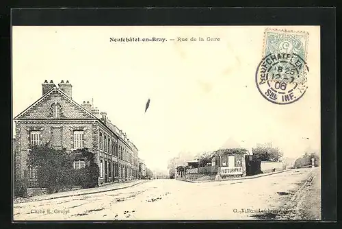 AK Neufchatel-en-Bray, Rue de la Gare