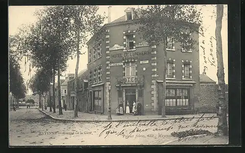 AK Mayenne, Avenue de la Gare et Hôtel de lunivers