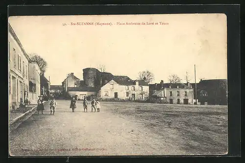 AK Ste-Suzanne, Place Ambroise de Loré et Tours