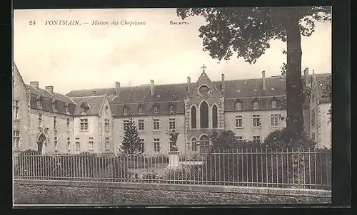 AK Pontmain, Maison des Chapelains