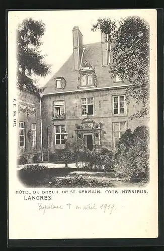 AK Langres, Hôtel du Breuil de St. Germain. Cour Intérieur