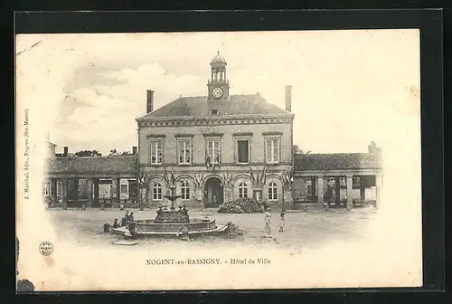 AK Nogent-en-Bassigny, Hôtel de Ville