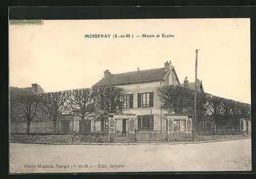 AK Moisenay, Mairie et Écoles
