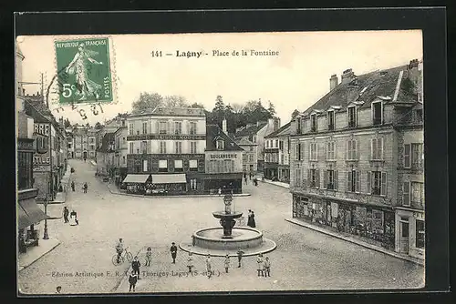 AK Lagny, Place de la Fontaine