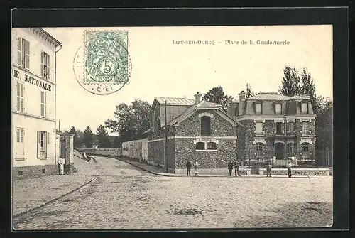 AK Lizy-sur-Ourcq, Place de la Gendarmerie