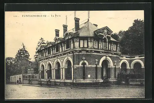 AK Fontainebleau, La Porte