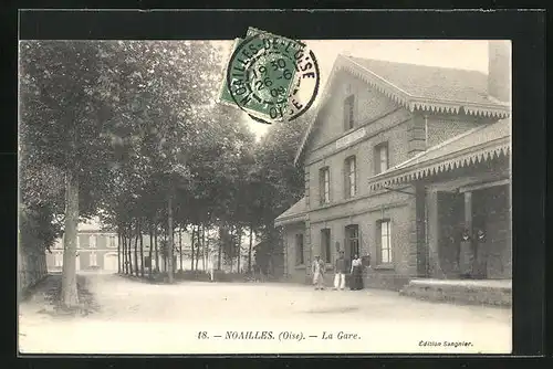 AK Noailles, La Gare, Am Bahnhof