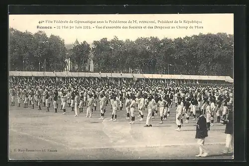 AK Rennes, Fete de Gymnastique sous la Presidence de M. Poincare 31 Mai 1914, Vue d`ensemble et des Drapeaux