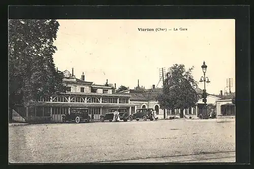 AK Vierzon, la Garen, Blick zum Bahnhofsgebäude